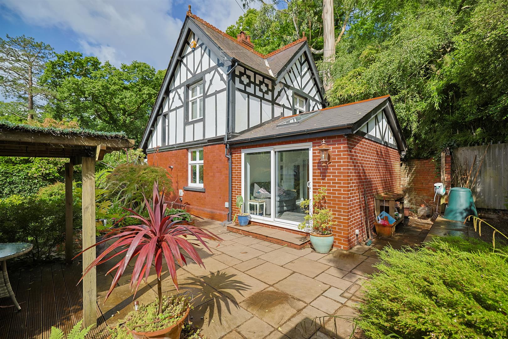 The Lodge, Brynmill Park, Brynmill, Swansea, SA2 0JQ